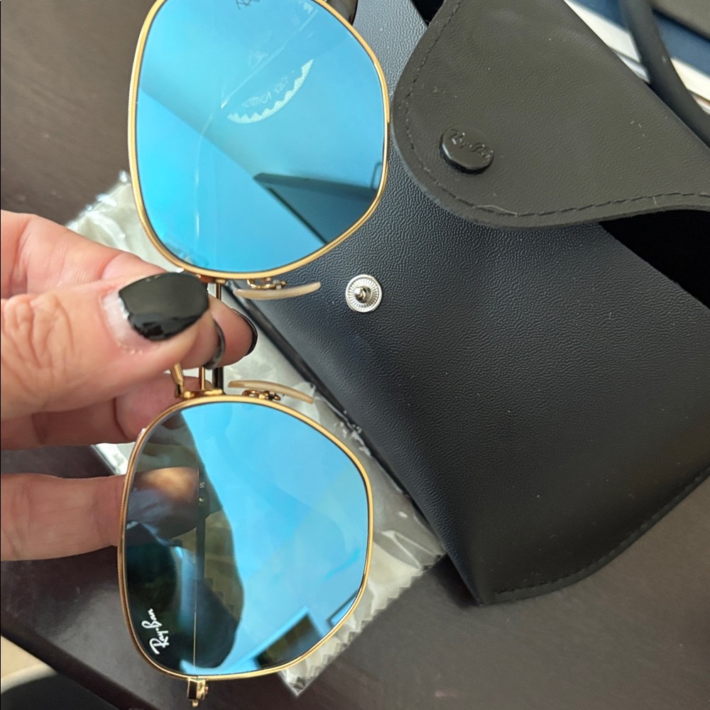 Ray-Ban Gold octagonal Aviator Sunglasses, Reflective Blue Lenses Unique style